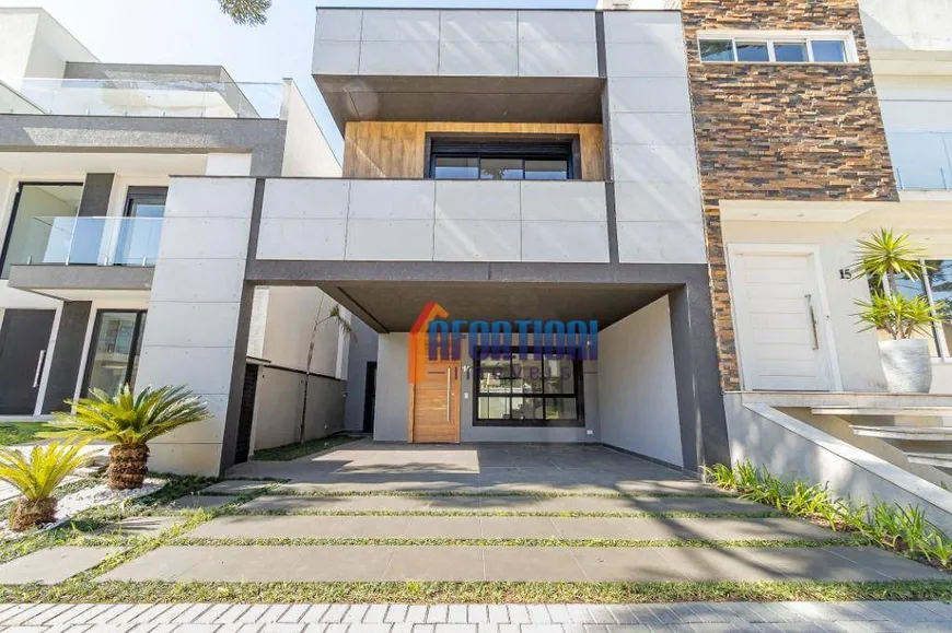 Foto 1 de Casa de Condomínio com 3 Quartos à venda, 190m² em Uberaba, Curitiba