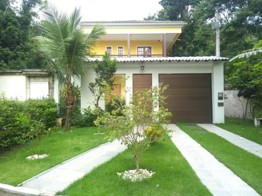 Foto 1 de Casa com 3 Quartos à venda, 230m² em Vargem Grande, Rio de Janeiro