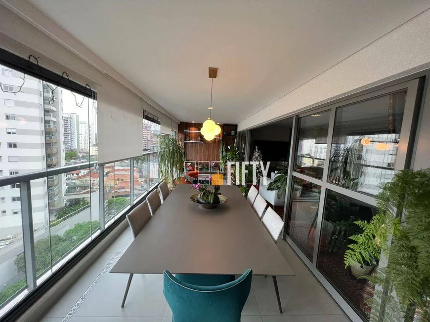 Foto 1 de Apartamento com 3 Quartos à venda, 181m² em Brooklin, São Paulo