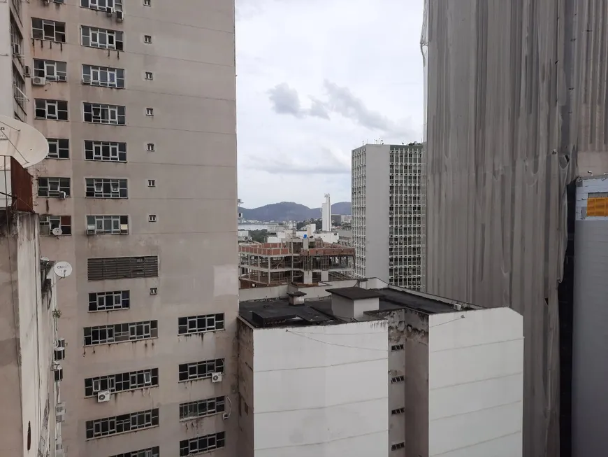 Foto 1 de Sala Comercial com 2 Quartos para alugar, 50m² em Centro, Rio de Janeiro