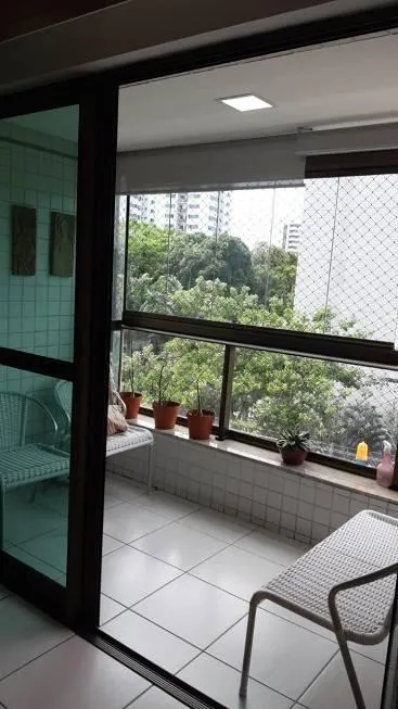 Foto 1 de Apartamento com 4 Quartos à venda, 128m² em Casa Amarela, Recife