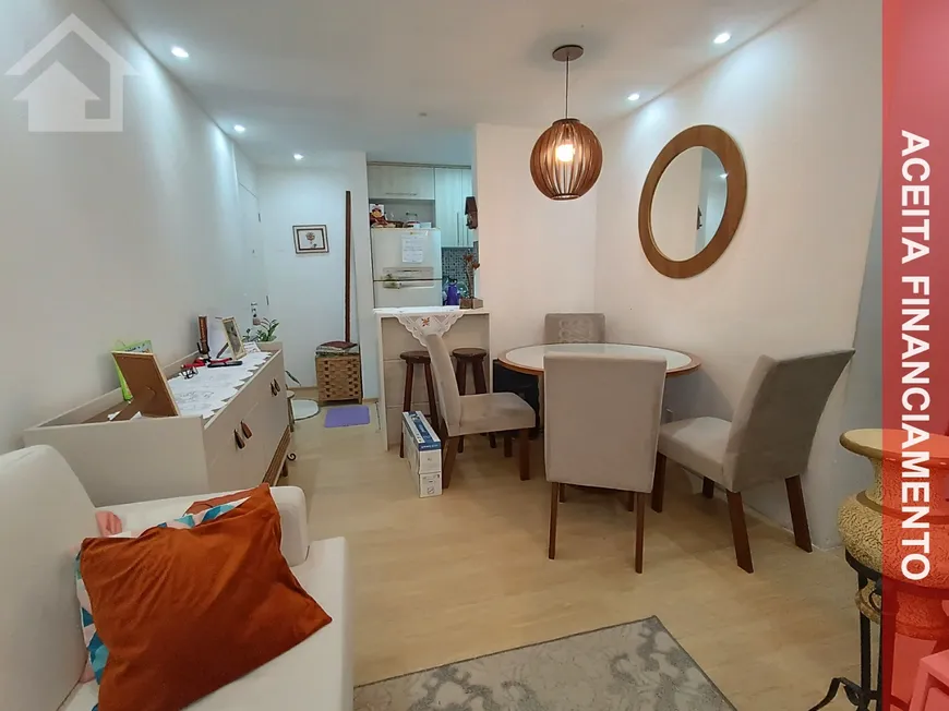 Foto 1 de Apartamento com 3 Quartos à venda, 54m² em Vargem Pequena, Rio de Janeiro