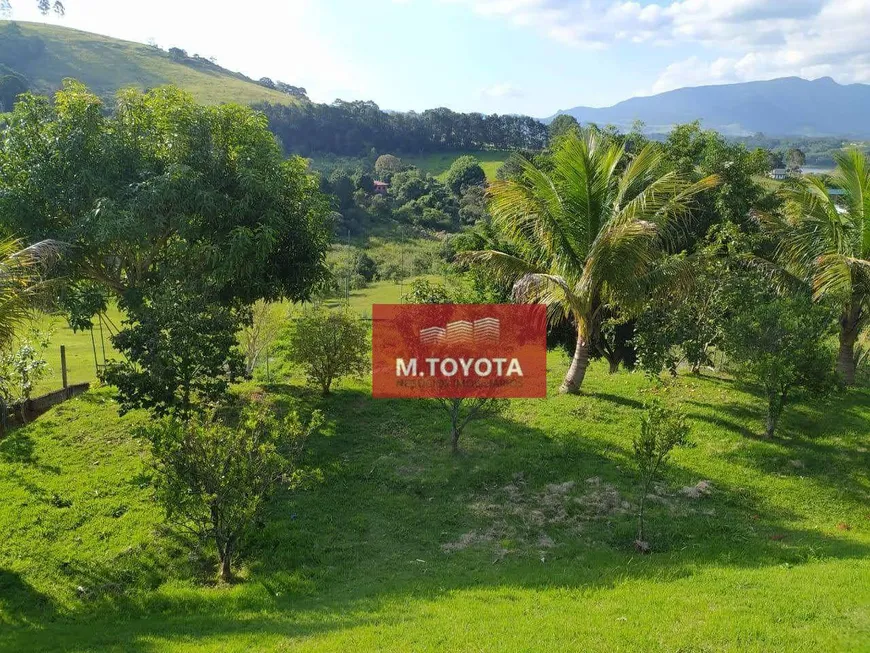 Foto 1 de Fazenda/Sítio com 3 Quartos à venda, 250m² em Bairro Canedos, Piracaia