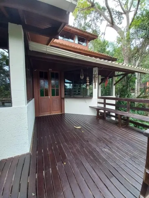 Foto 1 de Casa com 4 Quartos para alugar, 350m² em Lagoa da Conceição, Florianópolis