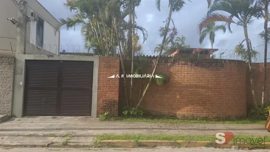 Foto 1 de Casa com 3 Quartos à venda, 450m² em Jardim Virgínia , Guarujá