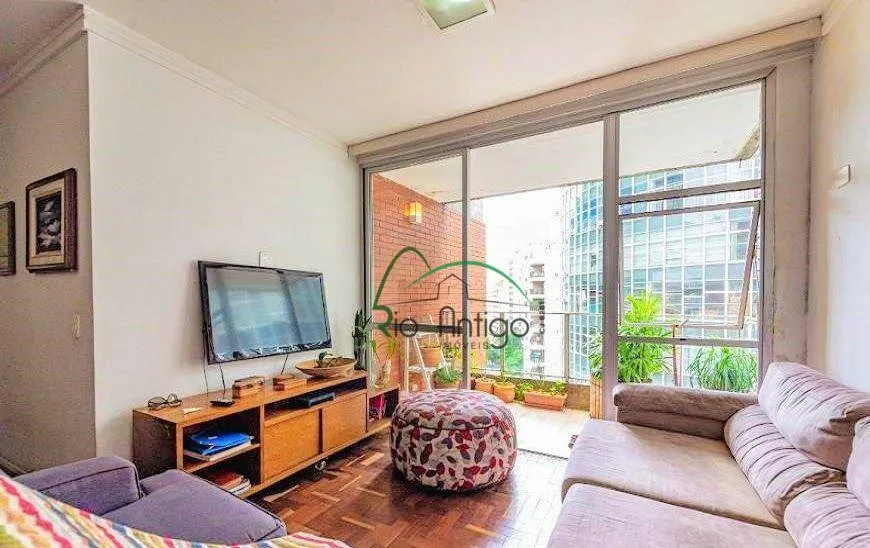 Foto 1 de Apartamento com 2 Quartos à venda, 120m² em Copacabana, Rio de Janeiro