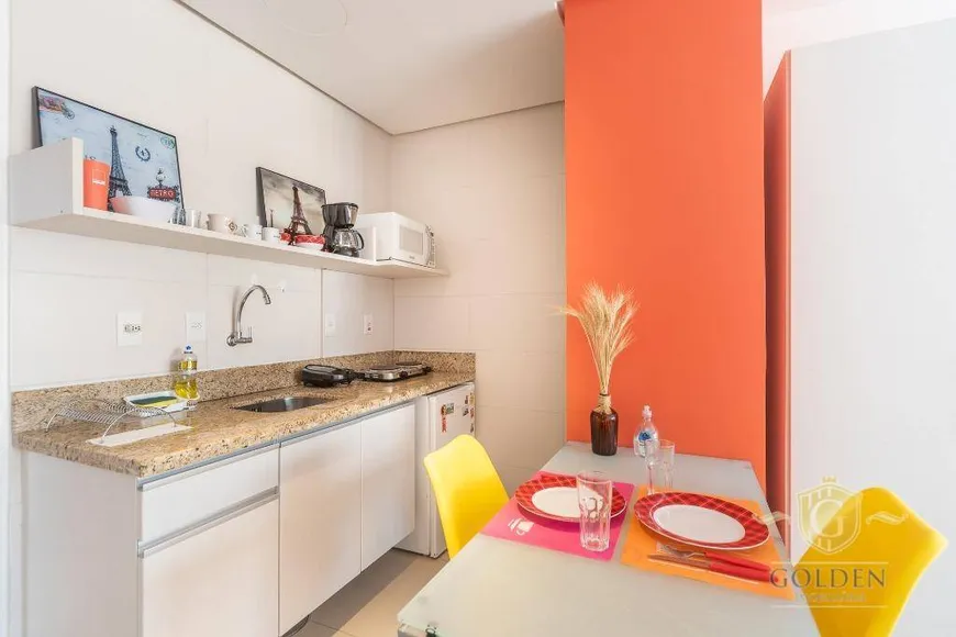 Foto 1 de Apartamento com 1 Quarto para alugar, 20m² em Bom Fim, Porto Alegre