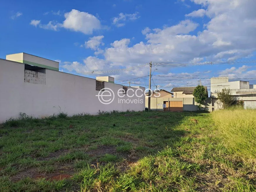 Foto 1 de Lote/Terreno à venda, 300m² em Novo Mundo, Uberlândia