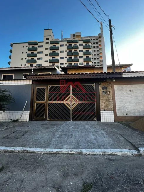 Foto 1 de Sobrado com 2 Quartos à venda, 95m² em Maracanã, Praia Grande