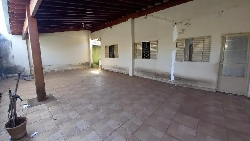 Foto 1 de Casa com 3 Quartos à venda, 137m² em Luizote de Freitas, Uberlândia