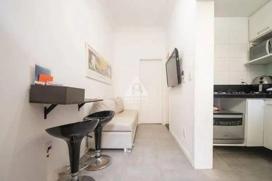 Foto 1 de Apartamento com 1 Quarto à venda, 36m² em Catete, Rio de Janeiro