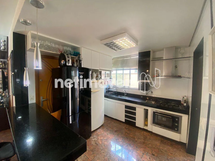 Foto 1 de Apartamento com 3 Quartos à venda, 219m² em Ouro Preto, Belo Horizonte