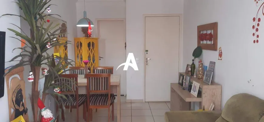 Foto 1 de Apartamento com 3 Quartos à venda, 60m² em Copacabana, Uberlândia