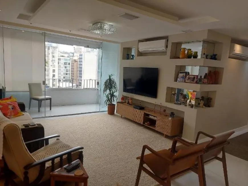 Foto 1 de Apartamento com 4 Quartos à venda, 270m² em Icaraí, Niterói