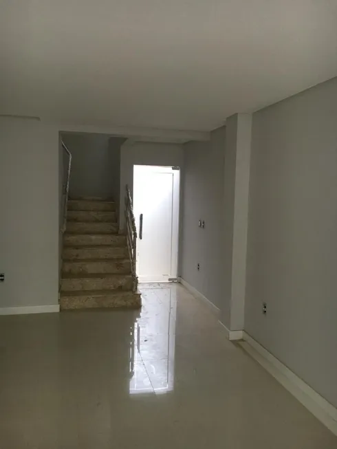 Foto 1 de Casa com 3 Quartos à venda, 231m² em Nacoes, Balneário Camboriú