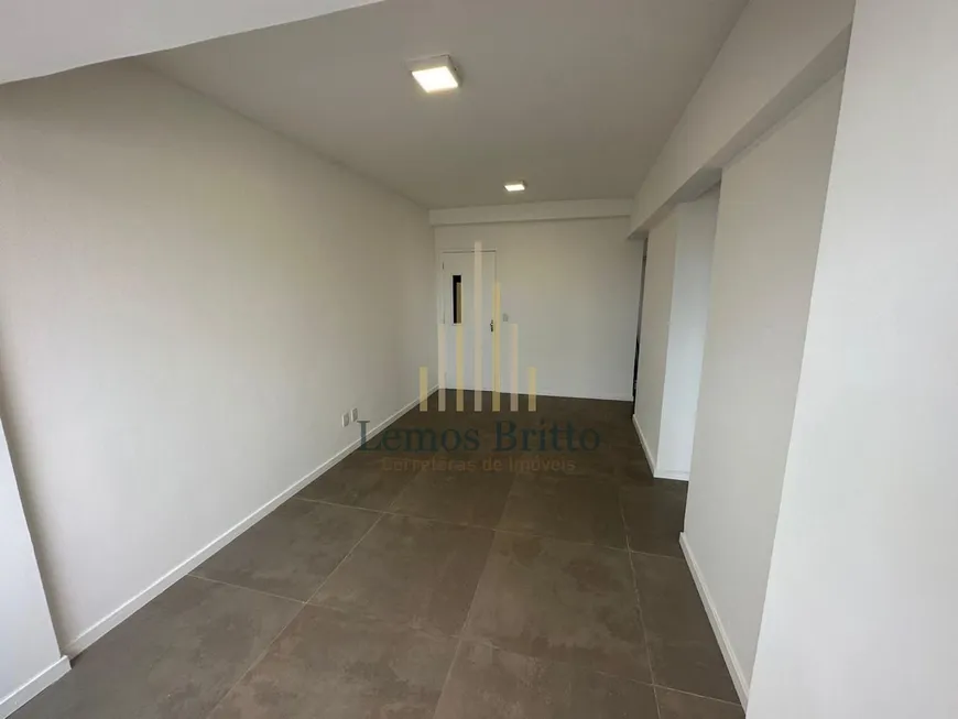 Foto 1 de Apartamento com 2 Quartos à venda, 54m² em Matatu, Salvador