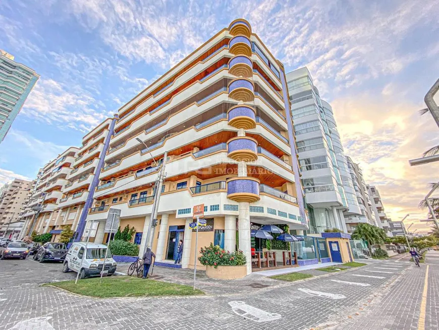 Foto 1 de Apartamento com 3 Quartos à venda, 180m² em Meia Praia, Itapema