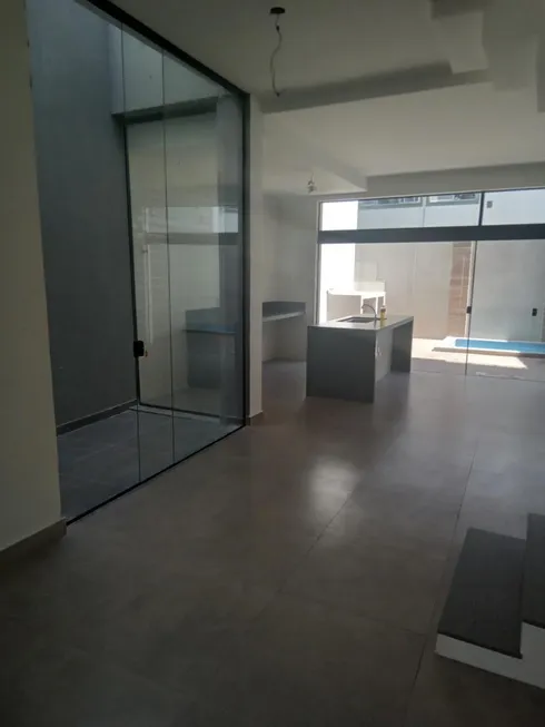 Foto 1 de Casa com 3 Quartos à venda, 179m² em Guaratiba, Rio de Janeiro