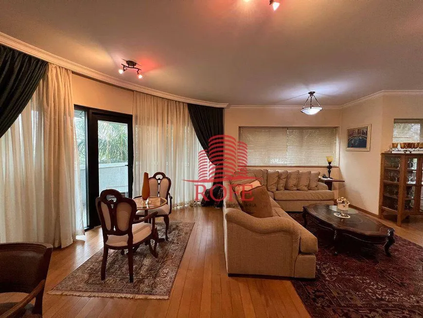 Foto 1 de Apartamento com 4 Quartos para venda ou aluguel, 188m² em Moema, São Paulo