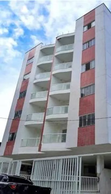 Foto 1 de Apartamento com 2 Quartos à venda, 67m² em Glória, Macaé
