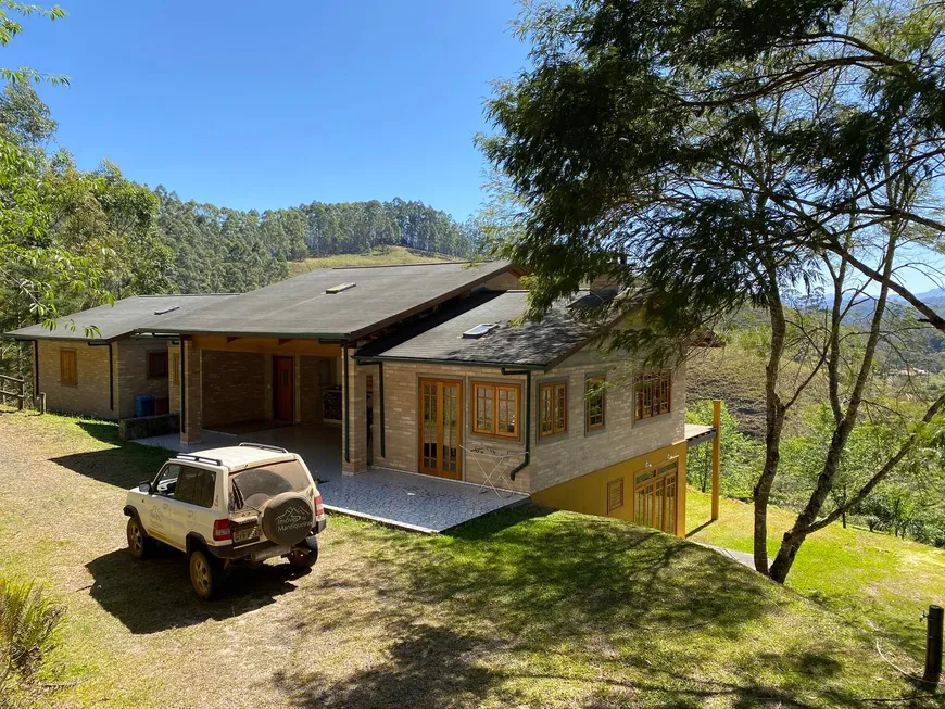 Foto 1 de Fazenda/Sítio com 3 Quartos à venda, 24000m² em Centro, Santo Antônio do Pinhal