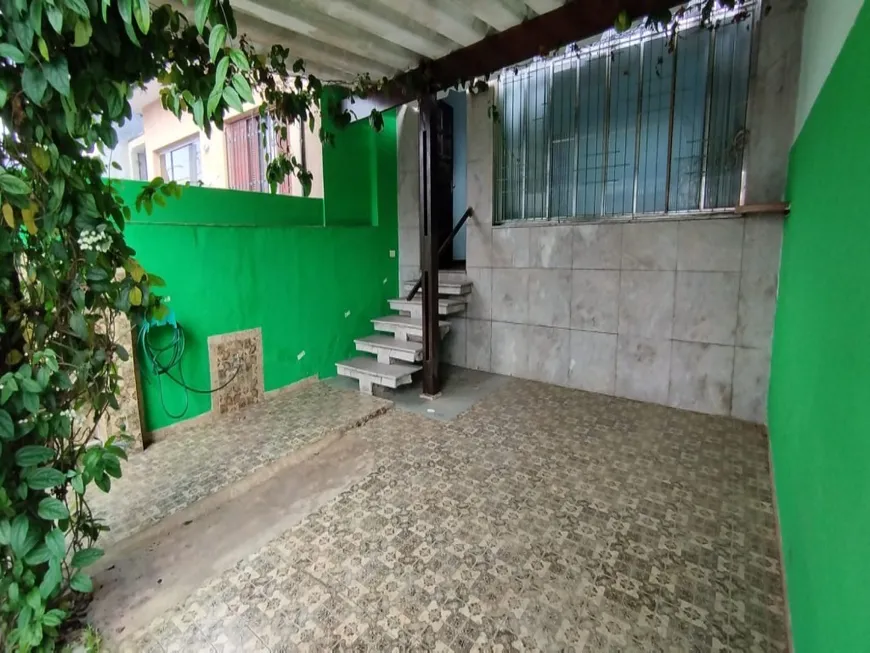 Foto 1 de Sobrado com 3 Quartos à venda, 235m² em Vila Alzira, Santo André