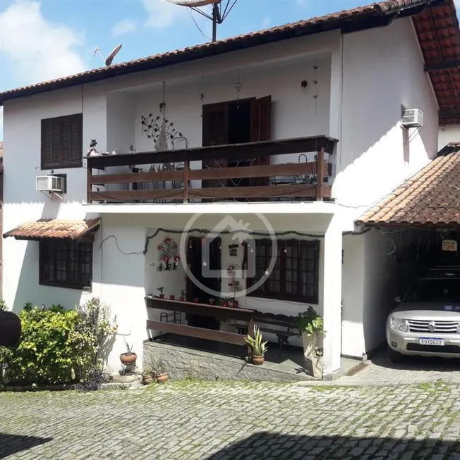 Foto 1 de Casa com 4 Quartos à venda, 147m² em Rio do Ouro, Niterói