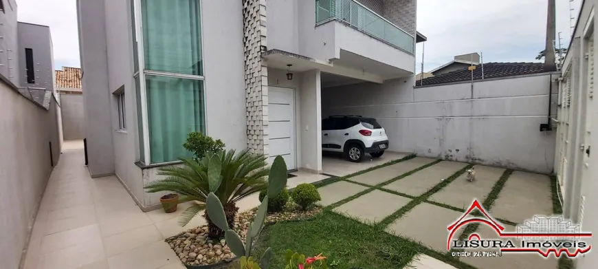 Foto 1 de Casa com 3 Quartos à venda, 230m² em Loteamento Villa Branca, Jacareí