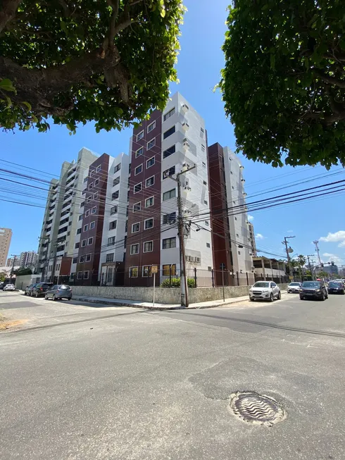 Foto 1 de Apartamento com 3 Quartos à venda, 105m² em Treze de Julho, Aracaju
