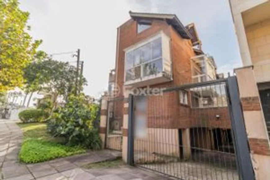 Foto 1 de Casa de Condomínio com 3 Quartos à venda, 176m² em Vila Jardim, Porto Alegre
