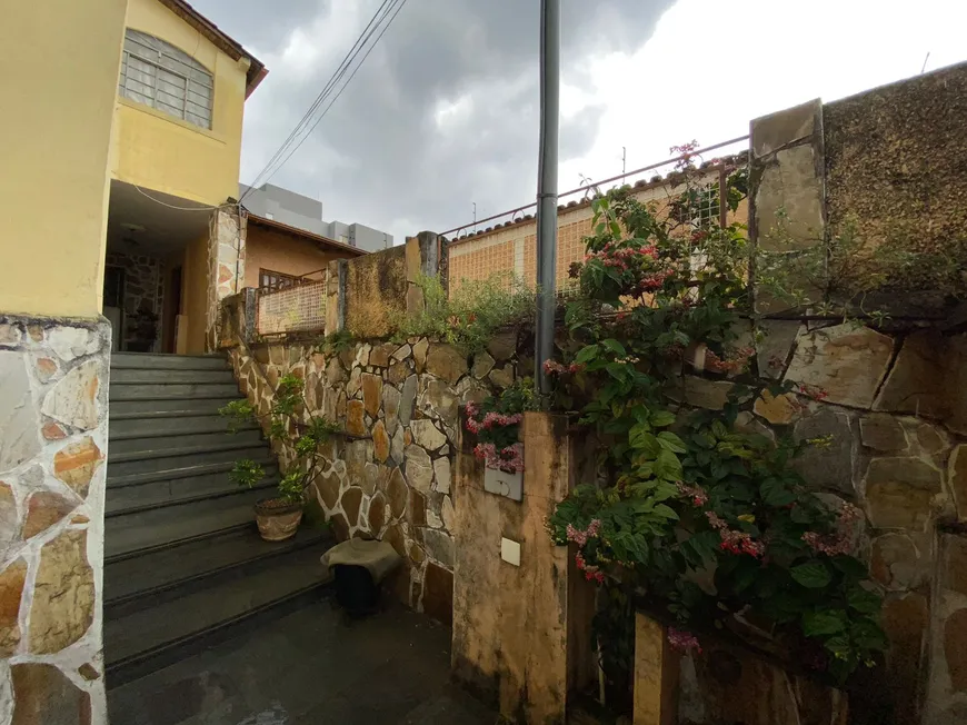 Foto 1 de Casa com 3 Quartos à venda, 190m² em Renascença, Belo Horizonte