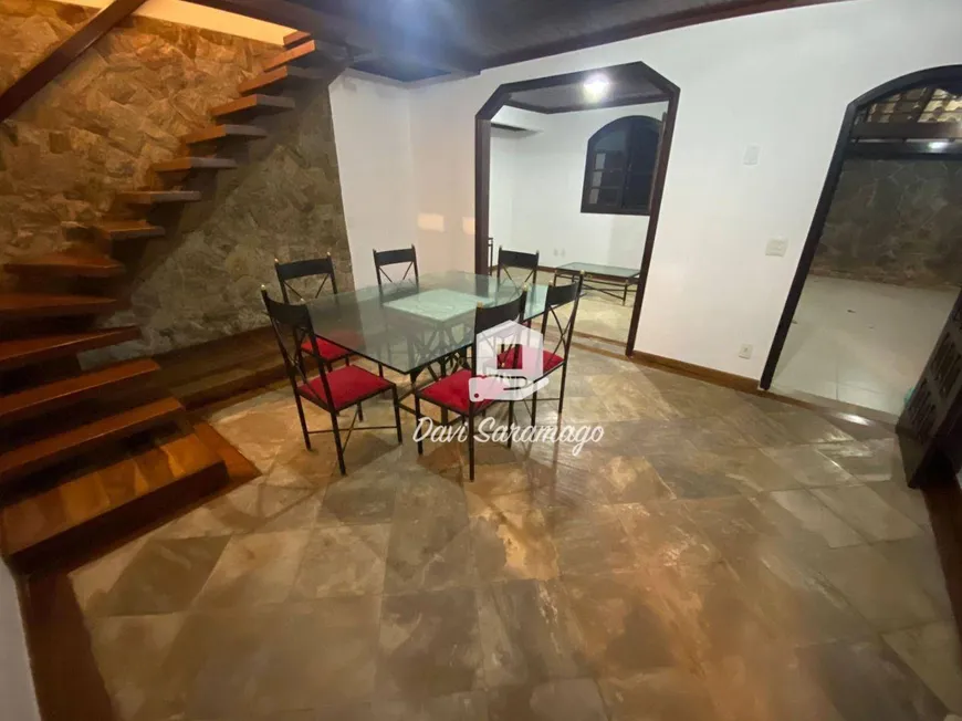 Foto 1 de Casa com 3 Quartos à venda, 273m² em Piratininga, Niterói