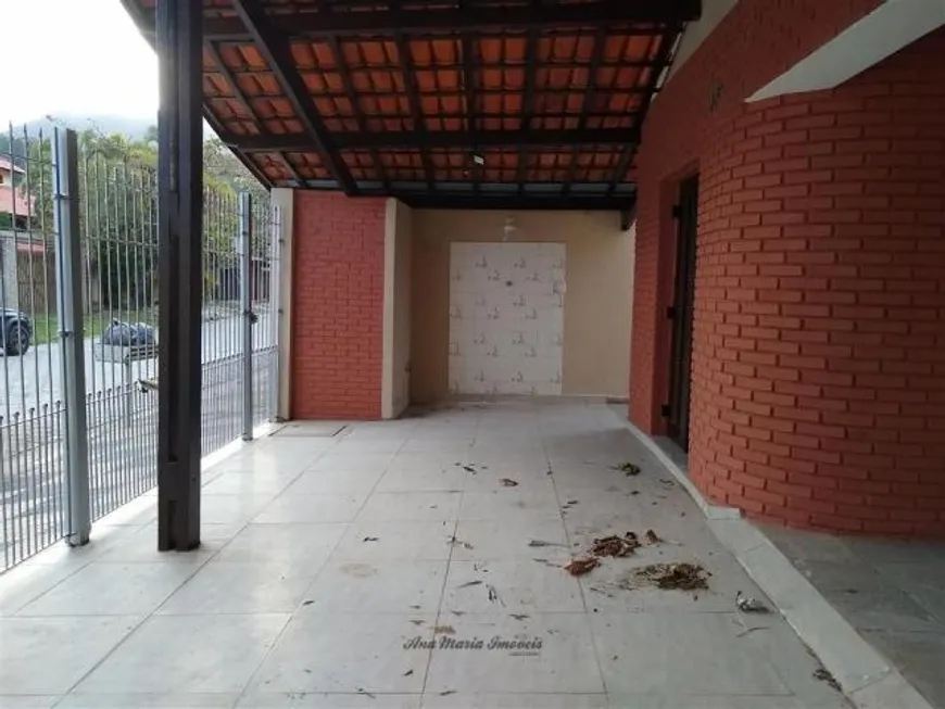 Foto 1 de Casa com 2 Quartos à venda, 124m² em Jardim do Sol, Caraguatatuba