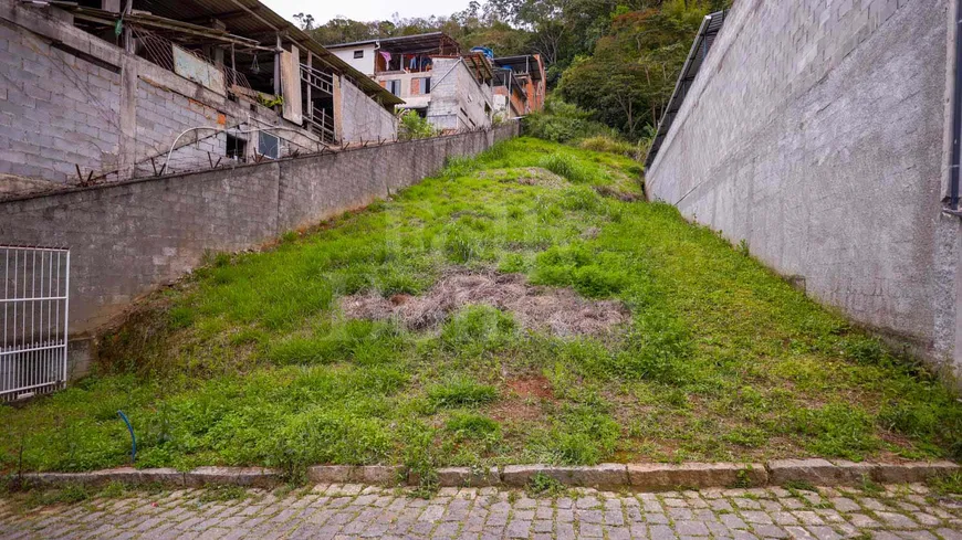 Foto 1 de Lote/Terreno à venda, 388m² em Jardim Ouro Preto, Nova Friburgo