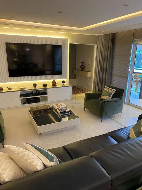 Foto 1 de Apartamento com 2 Quartos à venda, 213m² em Alphaville, Barueri