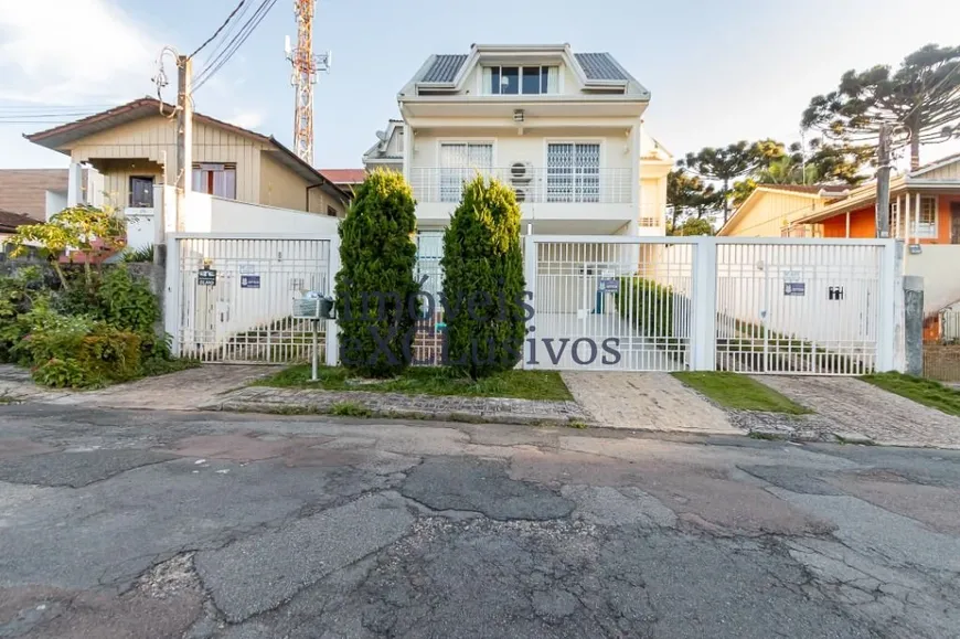 Foto 1 de Sobrado com 3 Quartos à venda, 167m² em Pilarzinho, Curitiba