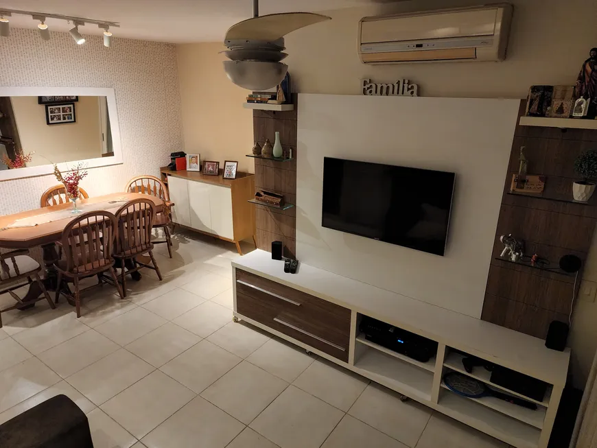 Foto 1 de Apartamento com 2 Quartos à venda, 76m² em Grajaú, Rio de Janeiro