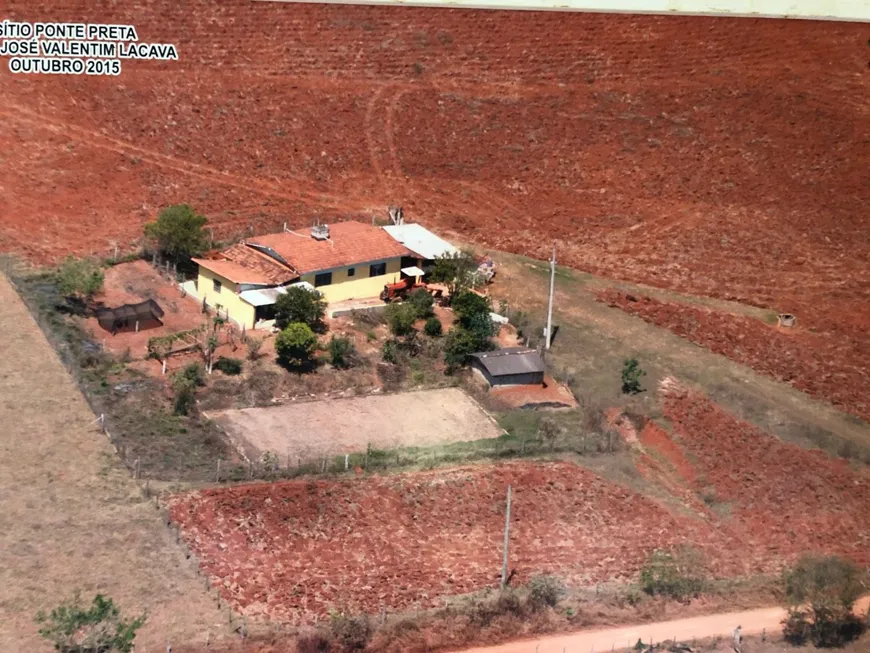 Foto 1 de Fazenda/Sítio com 3 Quartos à venda, 150m² em São Camilo, Muzambinho