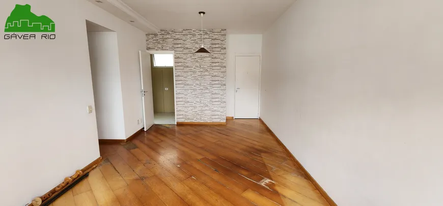 Foto 1 de Apartamento com 2 Quartos à venda, 83m² em Leme, Rio de Janeiro