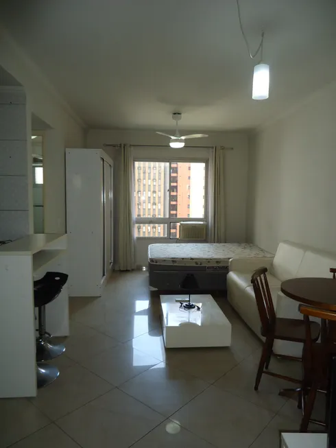 Foto 1 de Kitnet para alugar, 28m² em Santa Cecília, São Paulo