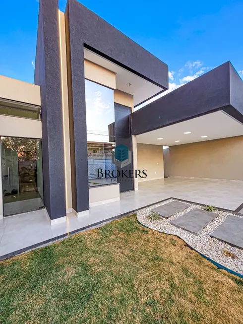 Foto 1 de Casa com 4 Quartos à venda, 210m² em Setor Faiçalville, Goiânia