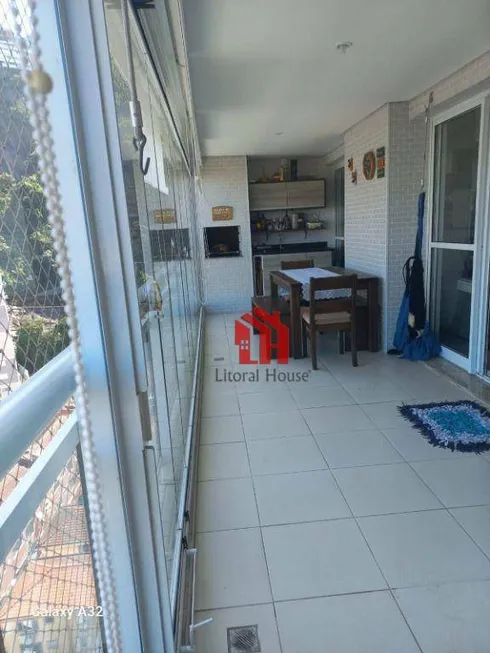 Foto 1 de Apartamento com 4 Quartos à venda, 131m² em Marapé, Santos