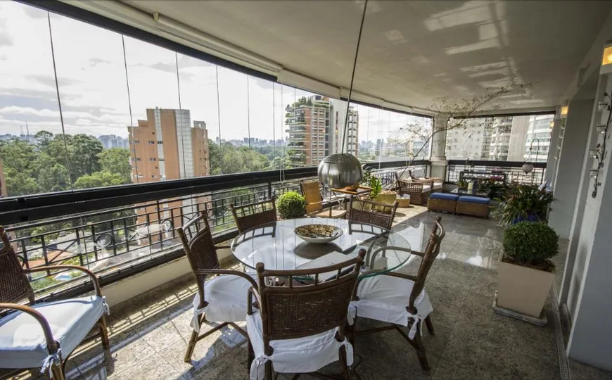 Foto 1 de Apartamento com 4 Quartos à venda, 365m² em Vila Nova Conceição, São Paulo