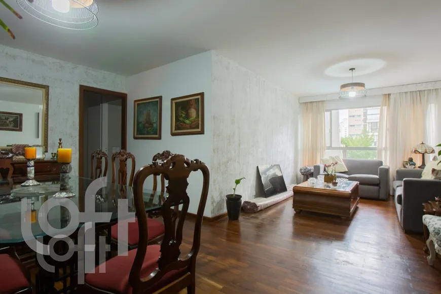 Foto 1 de Apartamento com 3 Quartos à venda, 130m² em Itaim Bibi, São Paulo