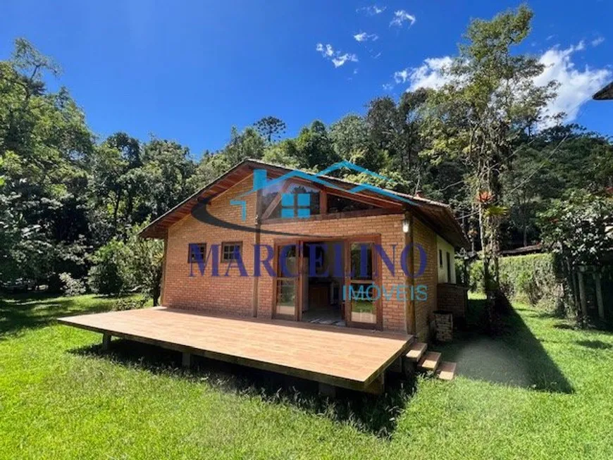 Foto 1 de Casa com 3 Quartos à venda, 170m² em Centro, Resende