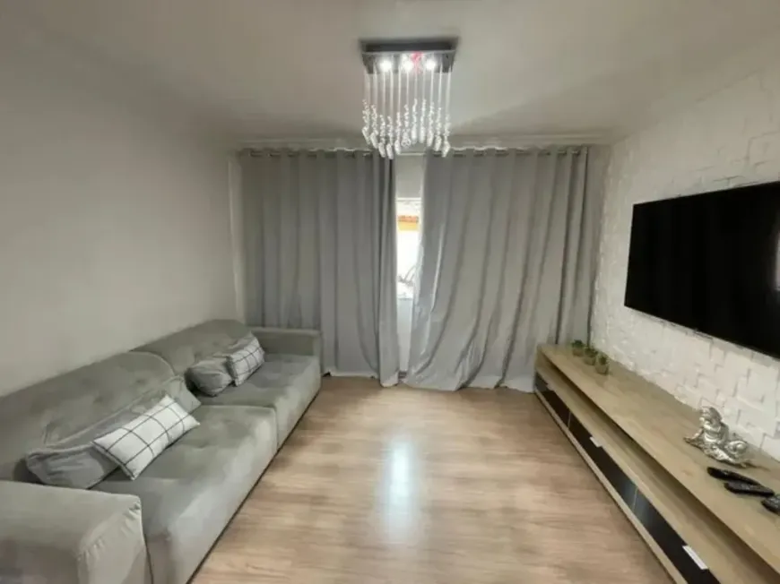 Foto 1 de Sobrado com 3 Quartos à venda, 180m² em Vila Aparecida, São Paulo