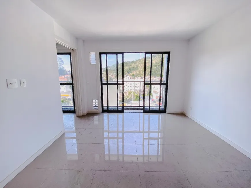 Foto 1 de Apartamento com 1 Quarto à venda, 46m² em Taumaturgo, Teresópolis