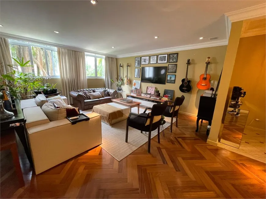 Foto 1 de Apartamento com 1 Quarto à venda, 146m² em Jardim América, São Paulo