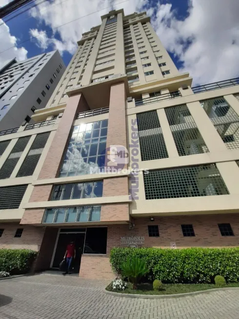 Foto 1 de Apartamento com 1 Quarto à venda, 44m² em Centro, Curitiba