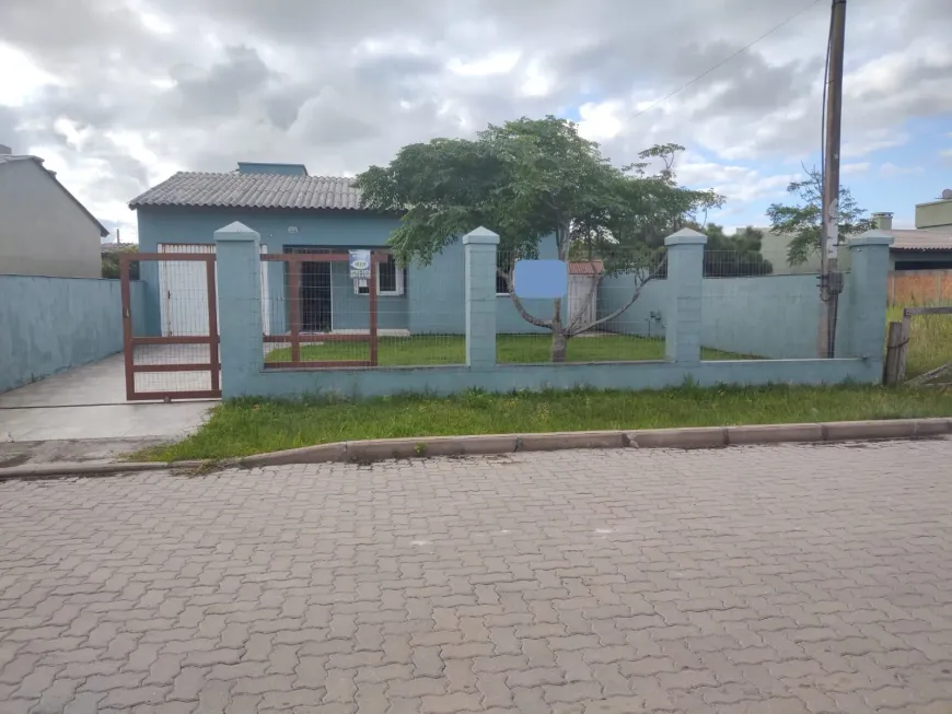 Foto 1 de Casa com 2 Quartos à venda, 100m² em Jardim Beira-Mar, Capão da Canoa